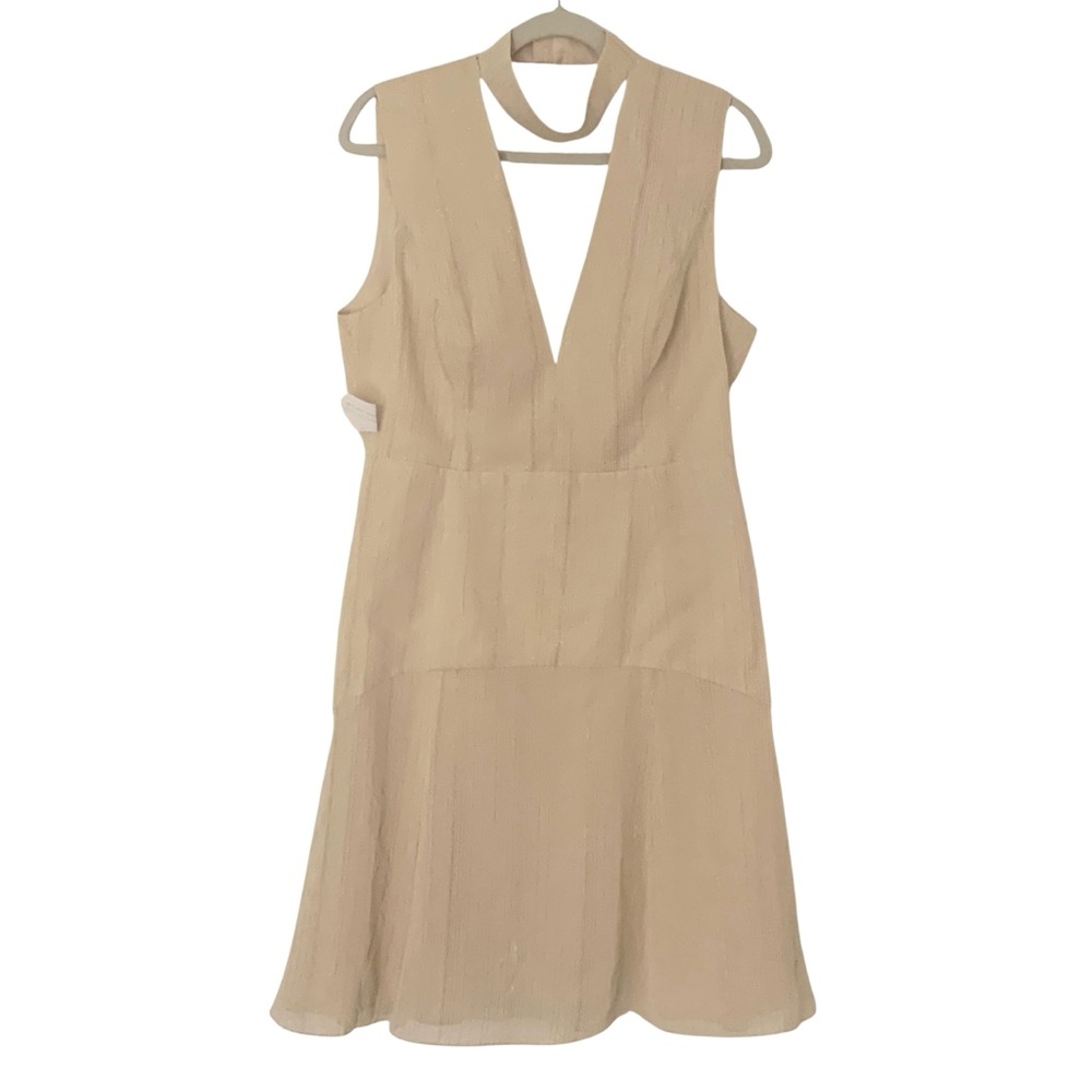 NWT Fame and Partners Women’s 12 Champage Open Back Choker Lima Mini Dress